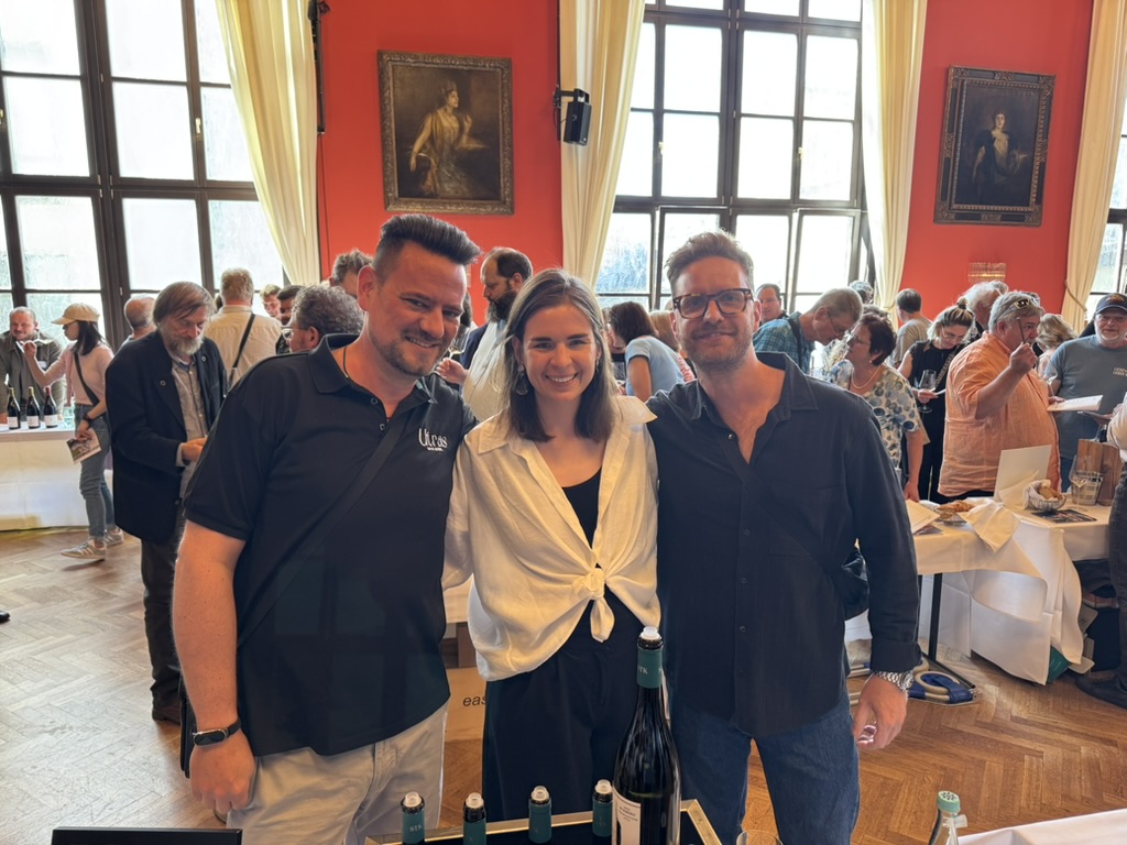 Herb, Katharina Lackner-Tinnacher and Tobi at a wine tasting